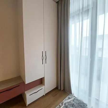 Vimanis Apartment *