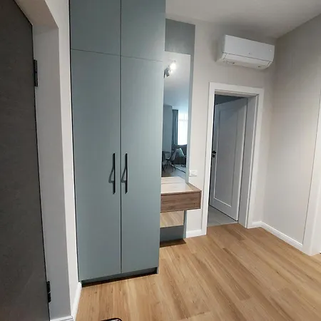 Vimanis Apartment *